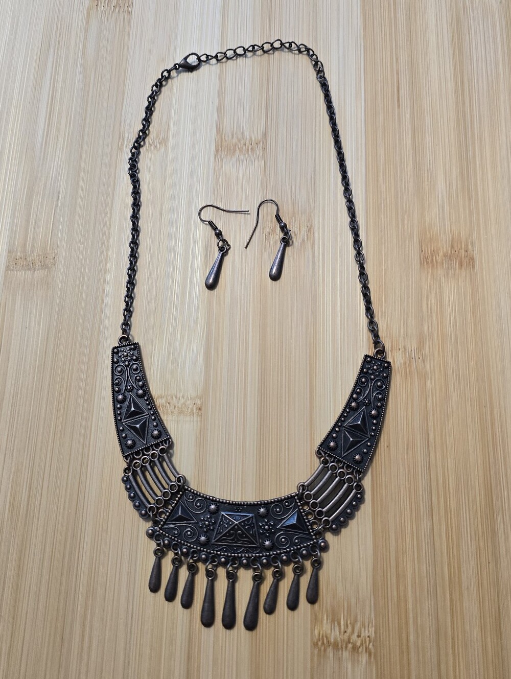 ✨Steer It Up Copper Geometric Tribal Fringe Bib Statement Necklace Set